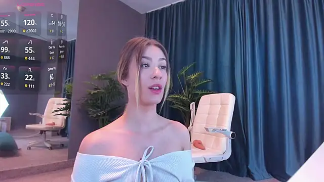 Snapshot of LaurynCopper chatting on February 25, 2026, 6:24 am LaurynCopper online show from February 25, 2026, 6:24 am