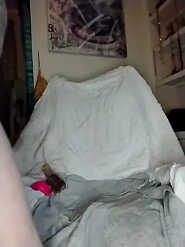 ivylee31 online show from December 1, 2025, 9:54 am