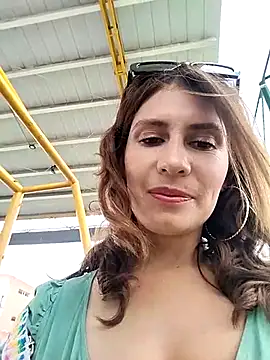 Snapshot of Alysson-- chatting on February 20, 2025, 4:03 pm Alysson-- online show from February 20, 2025, 4:03 pm