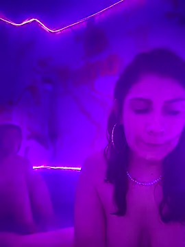 Alysson-- online show from October 26, 2025, 6:58 am