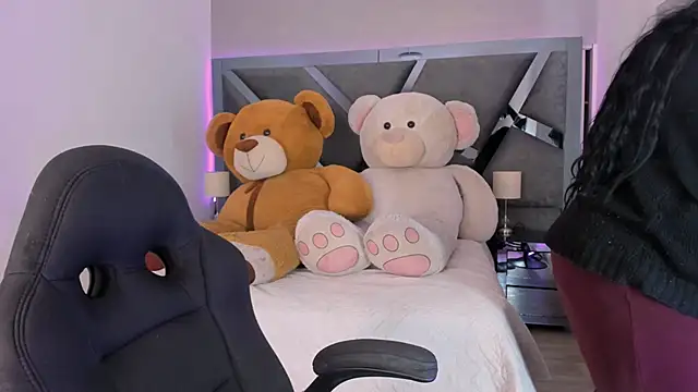 AmberiniHoffman online show from September 29, 2025, 12:00 pm