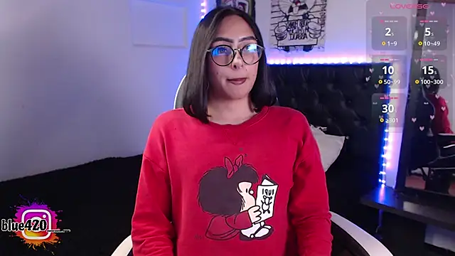 Snapshot of Skyler__blue4 chatting on October 12, 2025, 10:44 pm Skyler blue4 online show from October 12, 2025, 10:44 pm