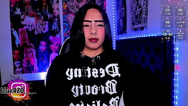 Snapshot of Skyler__blue4 chatting on February 9, 2026, 11:03 pm Skyler blue4 online show from February 9, 2026, 11:03 pm