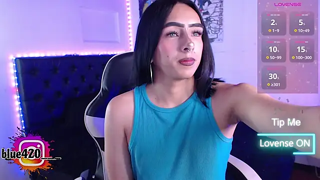 Snapshot of Skyler__blue4 chatting on November 23, 2025, 8:52 pm Skyler blue4 online show from November 23, 2025, 8:52 pm