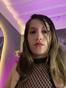 gwen ashly online show from February 17, 2026, 7:55 pm