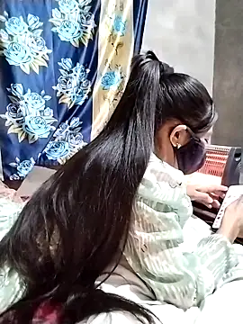 Snapshot of Cute-Ridhima chatting on March 15, 2025, 2:56 am Cute-Ridhima online show from March 15, 2025, 2:56 am