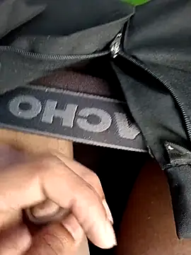 1010SumiT online show from October 31, 2025, 3:25 am