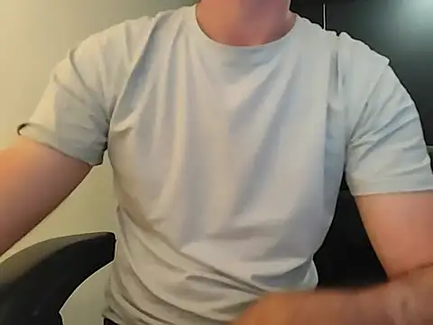 jayb0y61 online show from May 3, 2026, 3:22 am