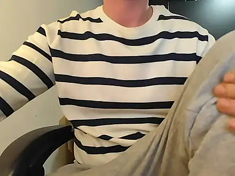 jayb0y61 online show from November 23, 2025, 1:26 am