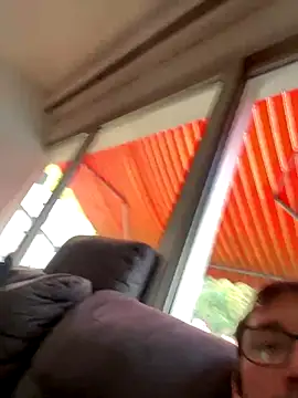 Snapshot of 27SKLuder chatting on November 4, 2025, 8:29 am 27SKLuder online show from November 4, 2025, 8:29 am