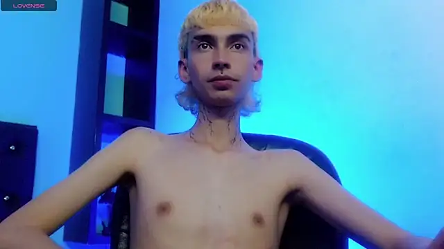 ttimy x boy online show from March 31, 2026, 8:27 am