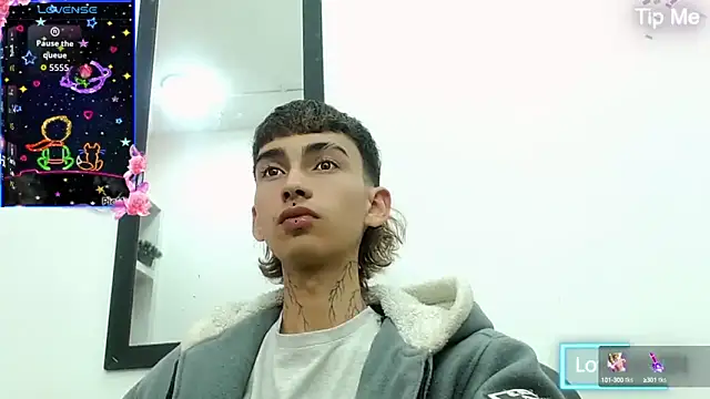 ttimy x boy online show from September 24, 2025, 4:19 am