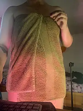 Snapshot of Miss_oliviaa chatting on April 19, 2026, 8:33 pm Miss oliviaa online show from April 19, 2026, 8:33 pm