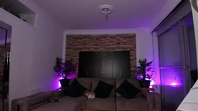 emilyfitness online show from October 31, 2025, 11:44 pm