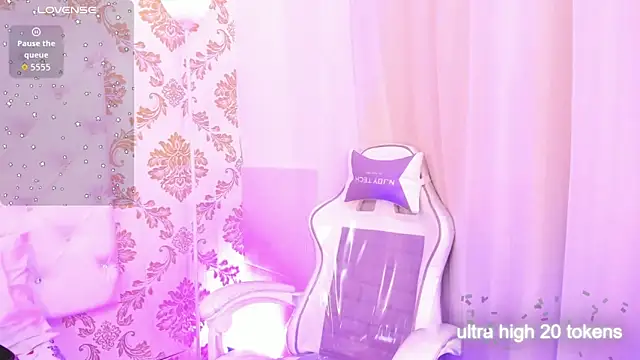 emaa lambert online show from February 25, 2026, 11:54 am