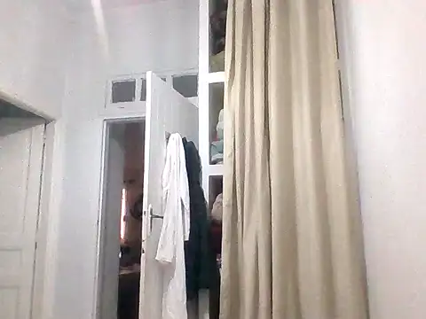 Snapshot of roland_alex1 chatting on January 15, 2026, 3:15 pm roland alex1 online show from January 15, 2026, 3:15 pm