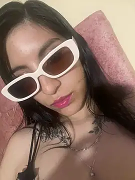 Snapshot of Sweett_Sarita chatting on February 14, 2025, 1:45 am Sweett Sarita online show from February 14, 2025, 1:45 am