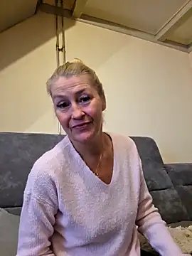 Snapshot of lisalustjouw chatting on November 20, 2025, 10:16 am lisalustjouw online show from November 20, 2025, 10:16 am