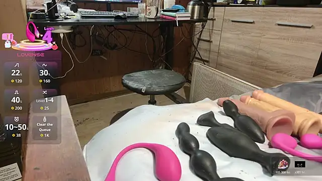 misteryman1956 online show from February 11, 2026, 8:14 am