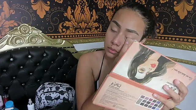 Snapshot of sheyla_sweet18 chatting on February 13, 2025, 12:21 pm sheyla sweet18 online show from February 13, 2025, 12:21 pm