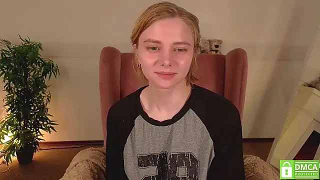 MirraBellanta online show from April 3, 2026, 11:55 pm