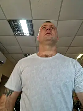 Snapshot of Crek666 chatting on January 20, 2025, 6:10 am Crek666 online show from January 20, 2025, 6:10 am