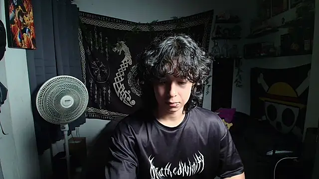 Snapshot of kairozz chatting on December 5, 2025, 7:34 pm kairozz online show from December 5, 2025, 7:34 pm