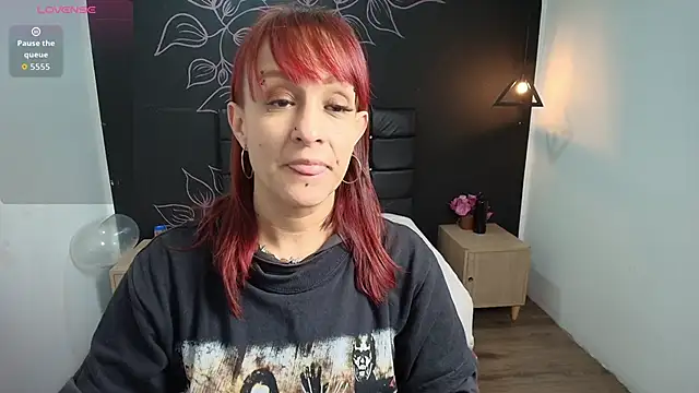 Snapshot of NatashaMason_ chatting on November 4, 2025, 11:58 am NatashaMason online show from November 4, 2025, 11:58 am