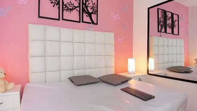 RenataJhonson  online show from March 11, 2025, 4:30 am