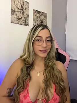 Issabela G1 online show from May 10, 2026, 12:36 am