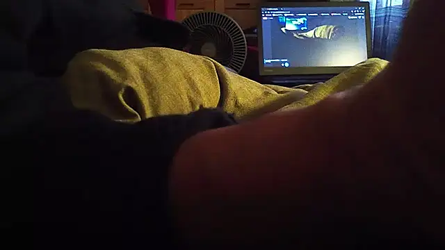 qoooqing67 online show from November 5, 2025, 6:38 am