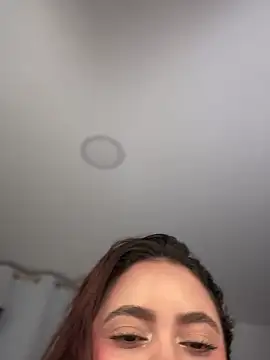 Aryrosee online show from February 8, 2025, 1:22 am