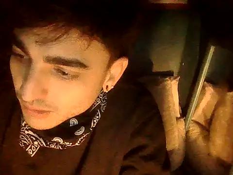Snapshot of Bezzzzzerr chatting on May 22, 2026, 9:51 am Bezzzzzerr online show from May 22, 2026, 9:51 am