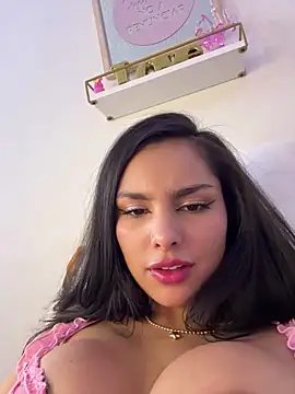 Snapshot of Maddy_Rouse_ chatting on March 17, 2025, 3:25 am Maddy Rouse online show from March 17, 2025, 3:25 am