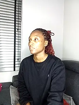 Snapshot of Lucy_Blacksilk chatting on March 6, 2026, 8:20 am Lucy Blacksilk online show from March 6, 2026, 8:20 am