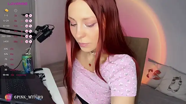 Snapshot of ValiaDoll chatting on February 14, 2026, 5:57 pm ValiaDoll online show from February 14, 2026, 5:57 pm