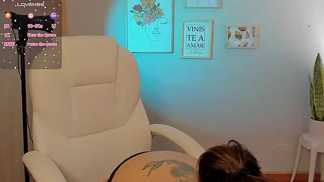 Elena Ruiz online show from February 6, 2025, 7:18 pm