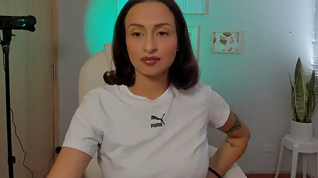 Elena Ruiz online show from January 23, 2025, 6:45 pm