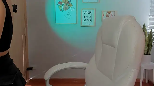 Elena Ruiz online show from January 29, 2025, 9:07 pm