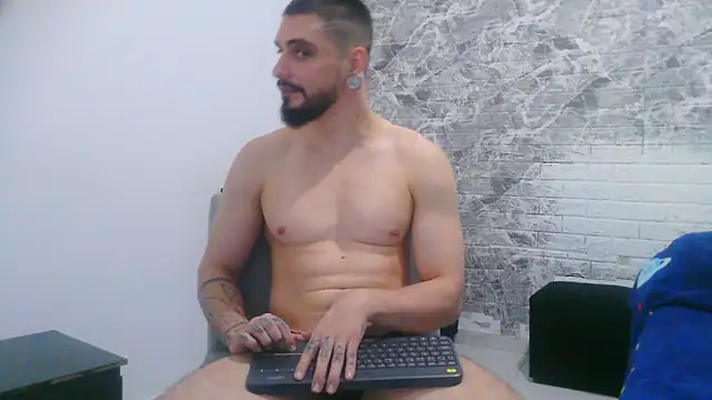 Aaron kwok28 online show from September 18, 2025, 10:13 pm