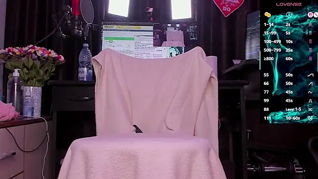 Raissa sky26 online show from December 4, 2025, 3:38 am