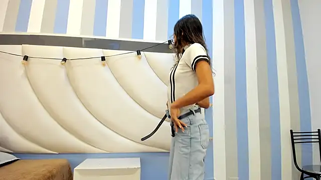 BritneyCollins online show from April 4, 2026, 2:56 pm