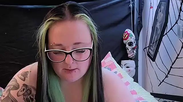 Bunny Cummings online show from March 8, 2026, 11:52 pm