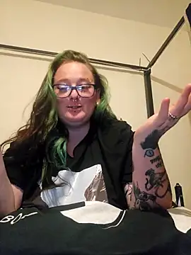 Bunny Cummings online show from September 12, 2025, 11:37 pm