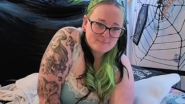 Bunny Cummings online show from February 22, 2026, 10:44 pm