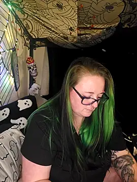 Bunny Cummings online show from October 19, 2025, 9:28 pm