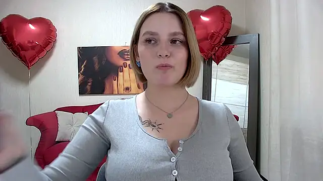 Snapshot of DianeMills chatting on February 22, 2025, 8:40 am DianeMills online show from February 22, 2025, 8:40 am