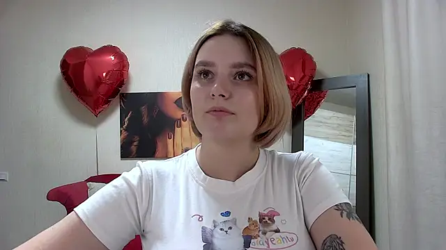 Snapshot of DianeMills chatting on February 25, 2025, 7:49 pm DianeMills online show from February 25, 2025, 7:49 pm