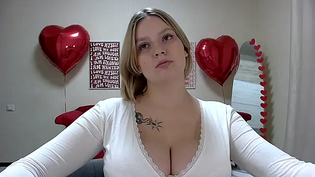 Snapshot of DianeMills chatting on February 15, 2026, 5:23 pm DianeMills online show from February 15, 2026, 5:23 pm