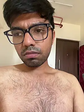 Snapshot of BoyzaraHatke chatting on March 9, 2026, 6:39 am BoyzaraHatke online show from March 9, 2026, 6:39 am